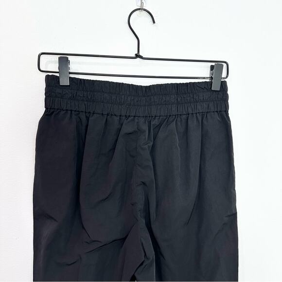 Aritzia Tna Lightweight Black Joggers Athletic Athleisure size Small - Picture 4 of 9
